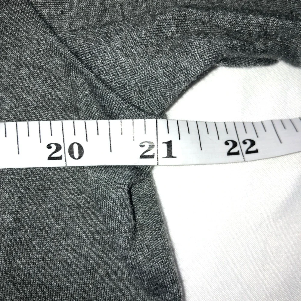 Nike Mens Graphic T-Shirt Charcoal Heather Grey Square Logo Tee Large 00675